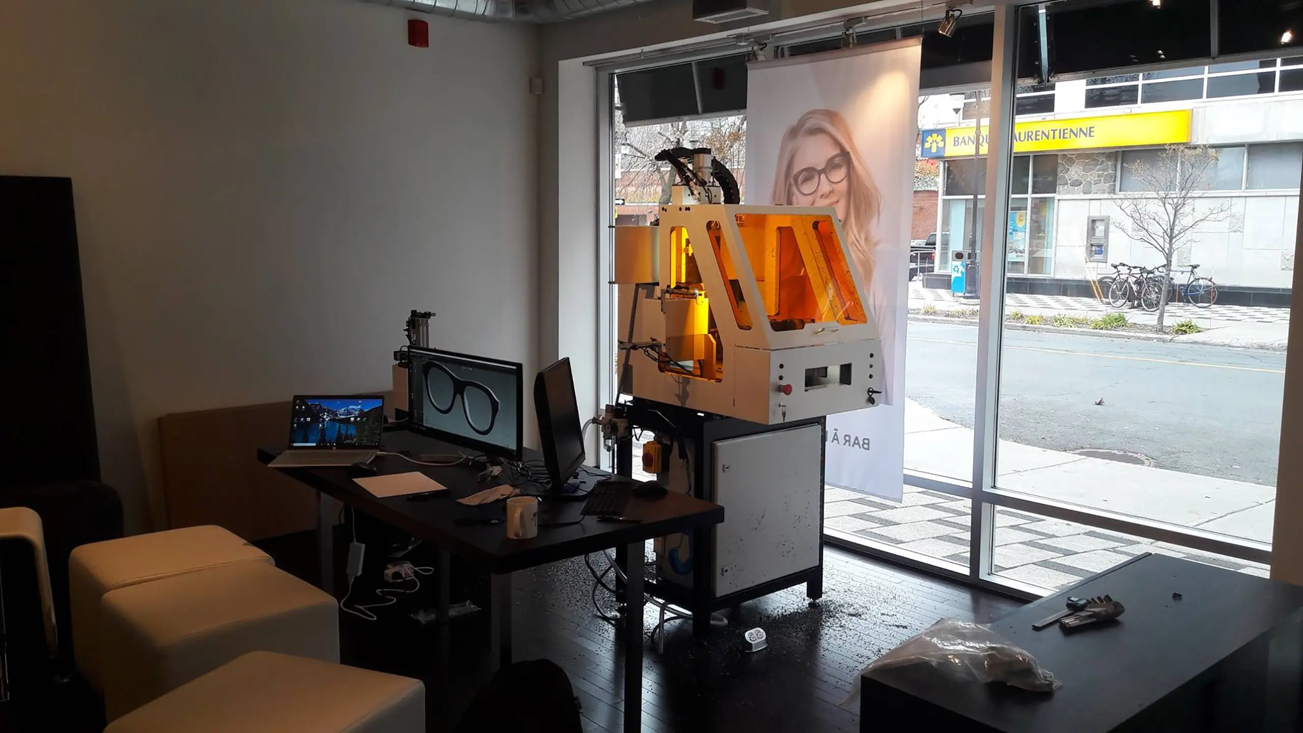 oaxa eyewear MP5 In Window
